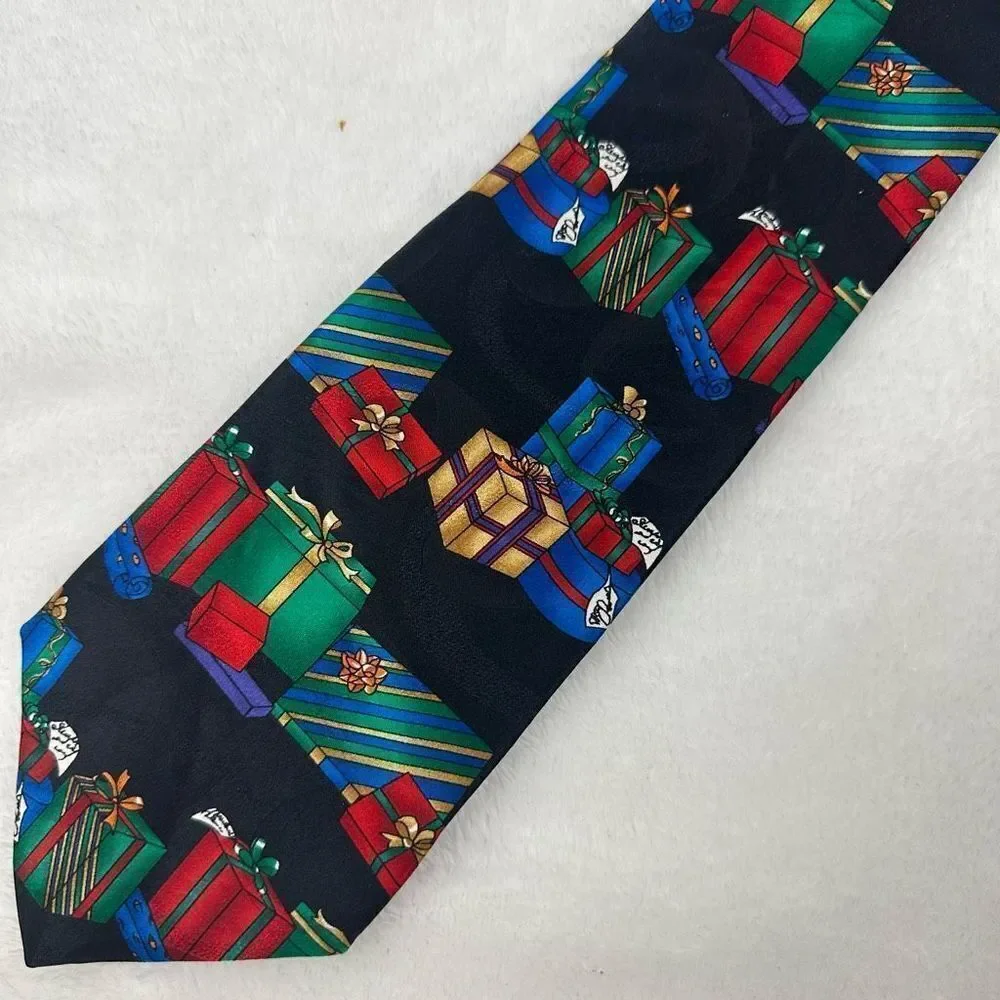 American Traditions Multi Color‎ Christmas Gifts Tie